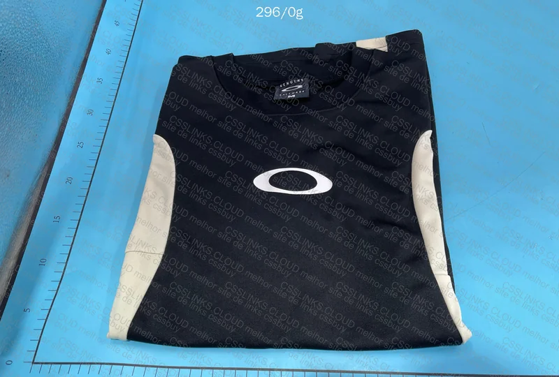 [Oakley] Vintage 01's Shirt