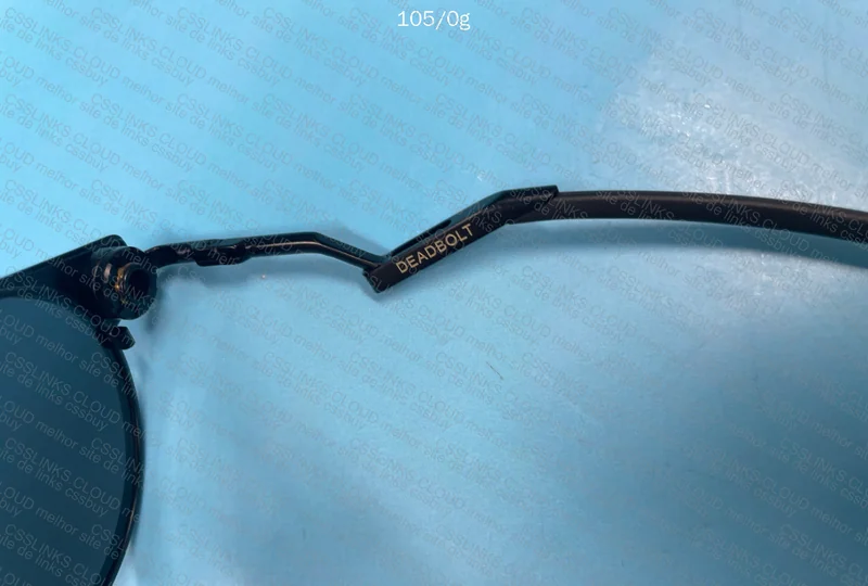 Oakley Deadbolt 6