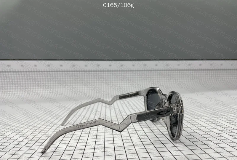OAKLEY HSTN