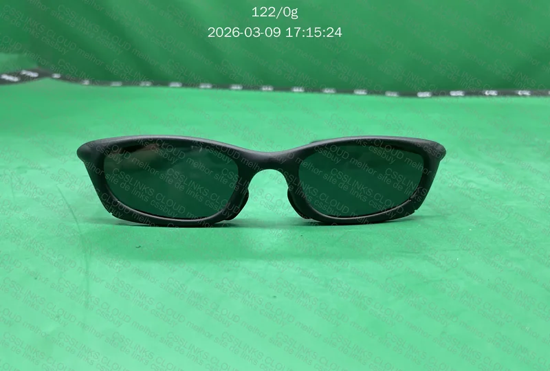 Oakley MagFour 2