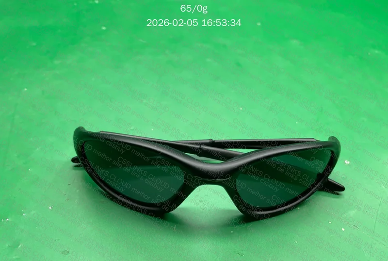 Oakley minute 1, AJUDA