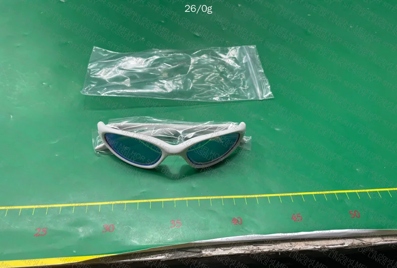 Oakley Minute 1.0 White