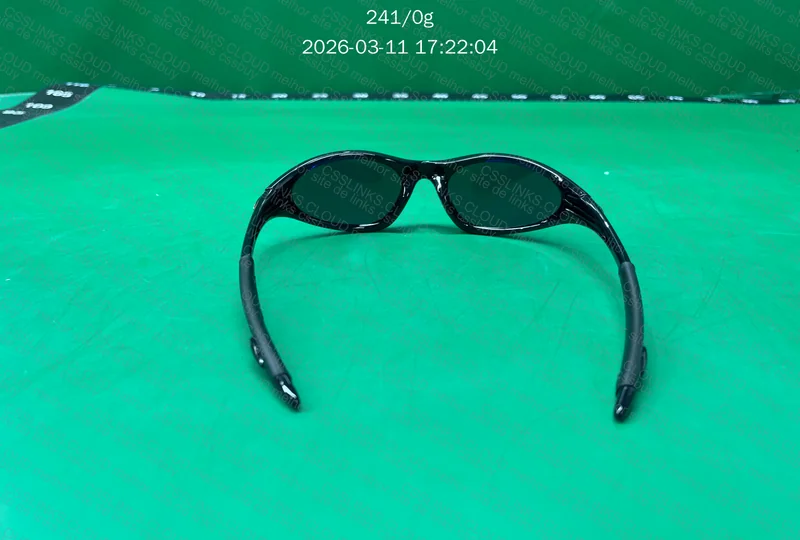 Oakley minute 6