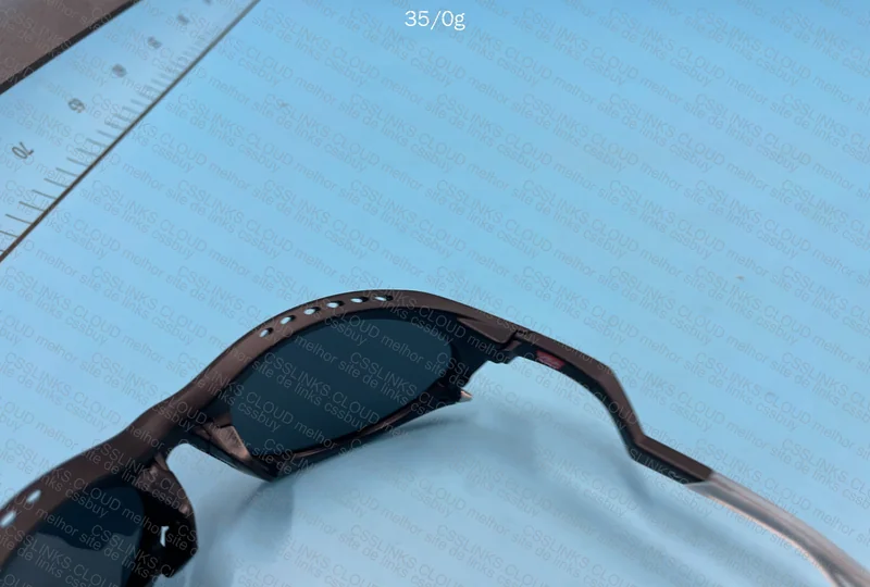 Oakley Plantaris 2