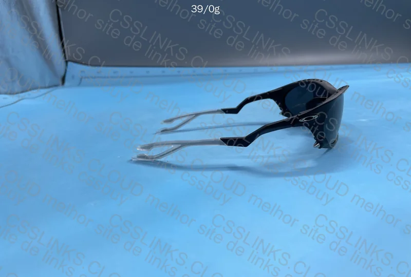 Oakley plantaris 3