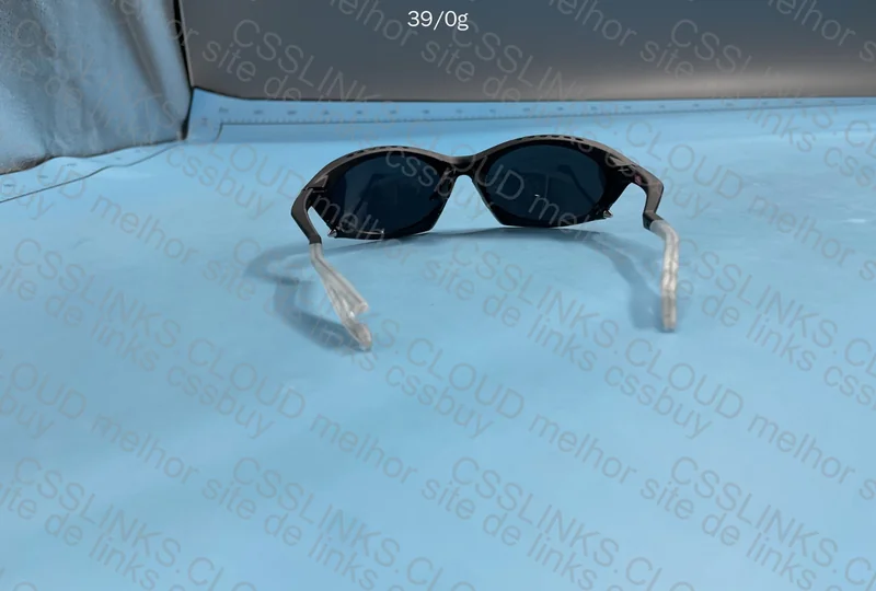 Oakley plantaris 4