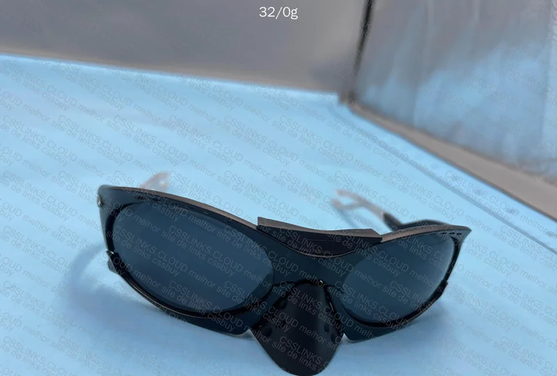 OAKLEY PLANTARIS