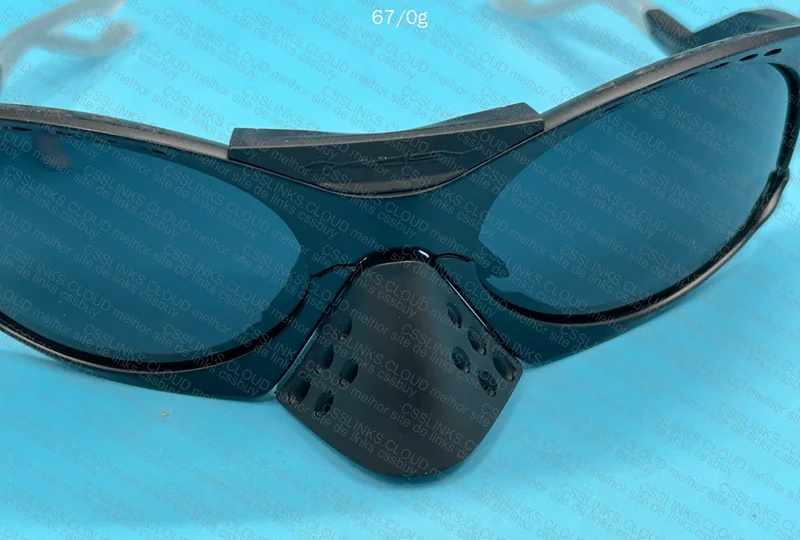 Oakley Plantaris 4