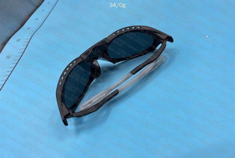 Oakley Plantaris 2