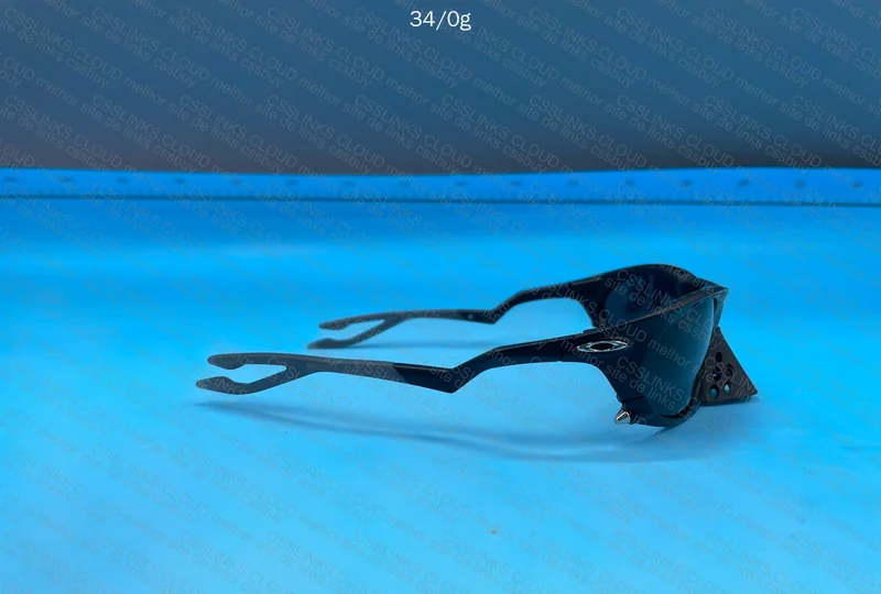 Oakley Plantaris 5
