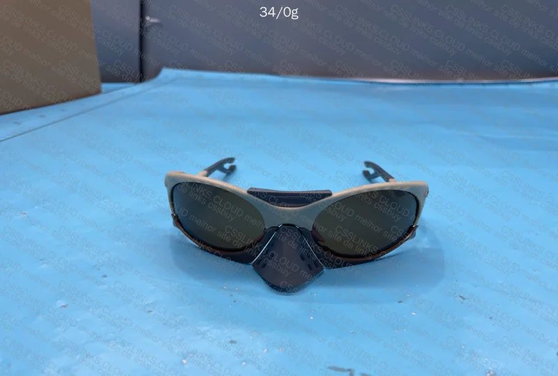 Oakley Plantaris
