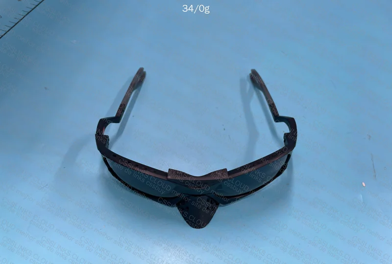 Oakley Plantaris 2