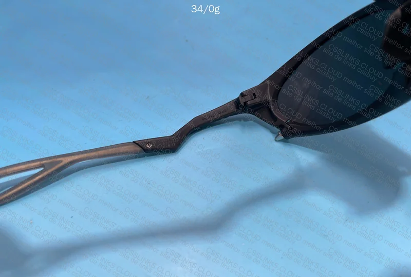 Oakley Plantaris 4