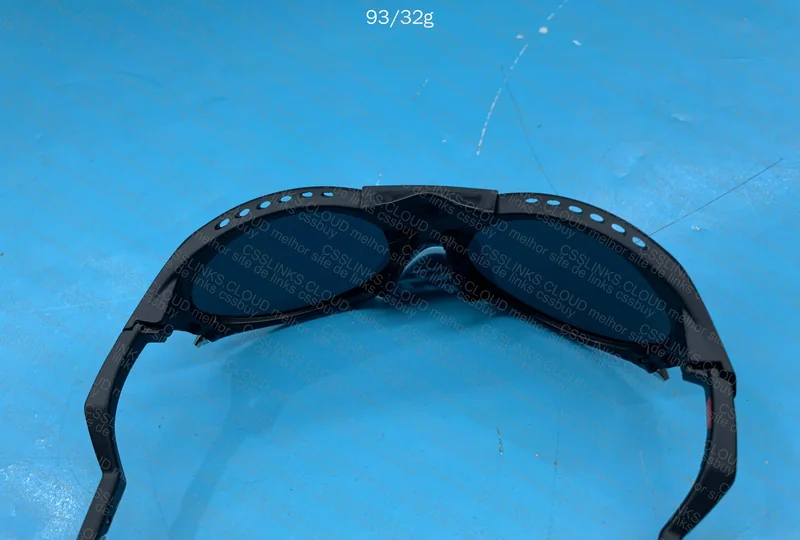 oakley plantaris 5