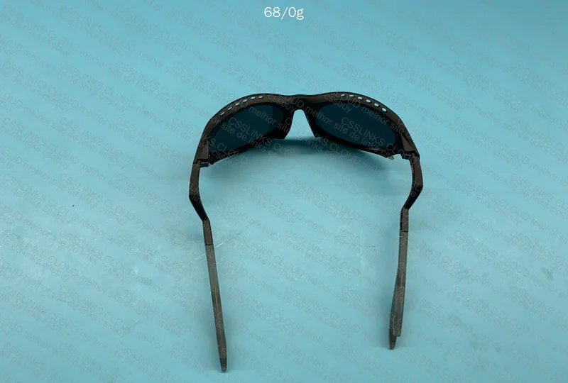 OAKLEY PLANTARIS 4