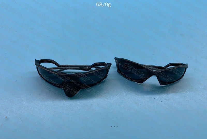 OAKLEY PLANTARIS 5
