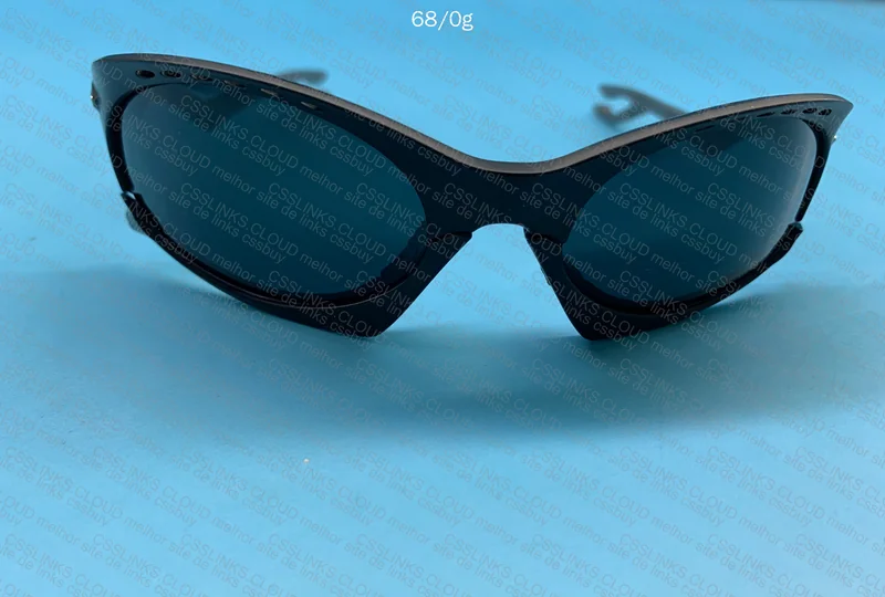 OAKLEY PLANTARIS 8