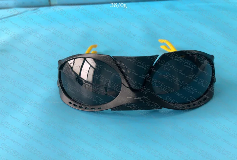 oakley plantaris