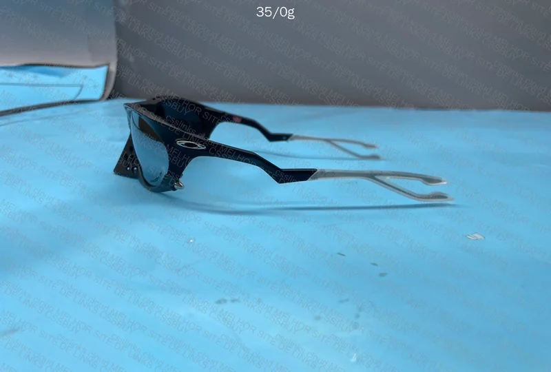 Oakley Plantaris 3