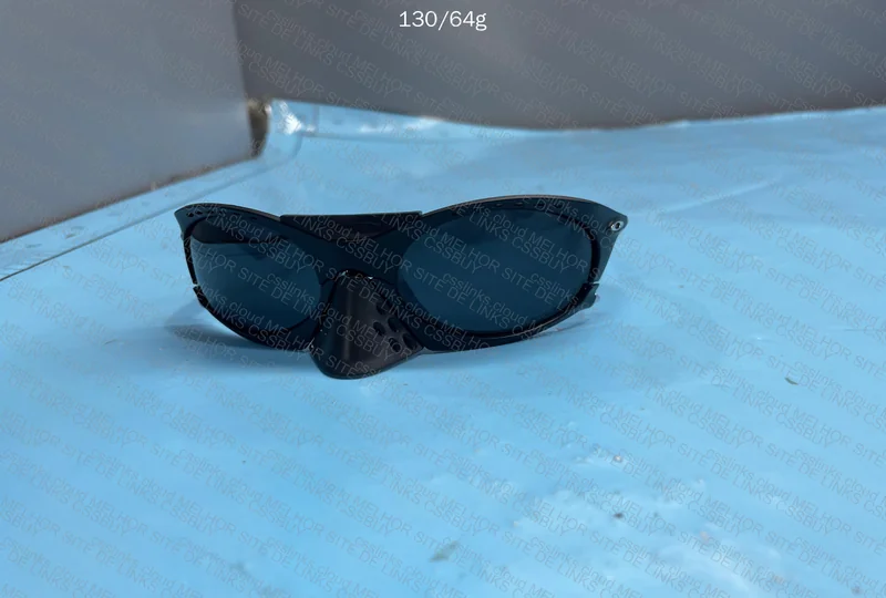 Oakley Plantaris