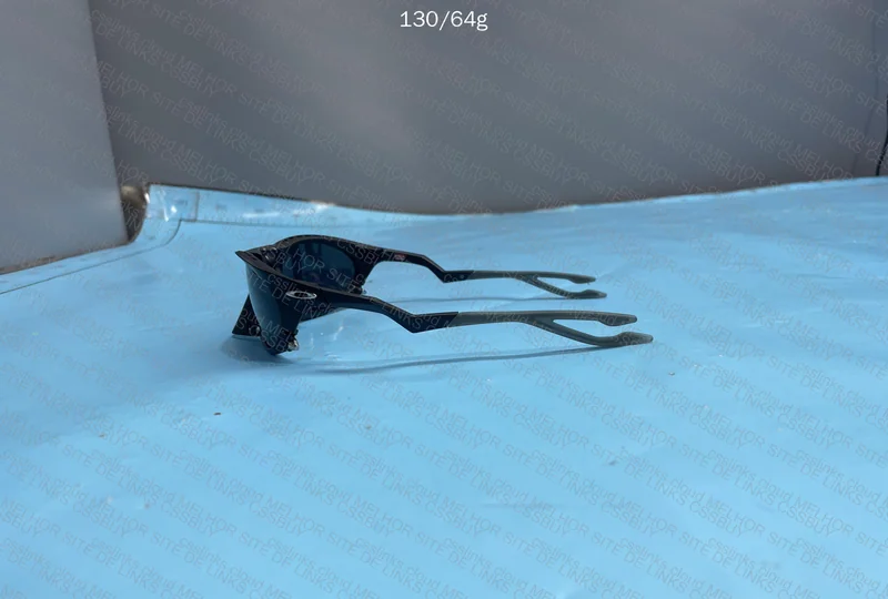 Oakley Plantaris 3