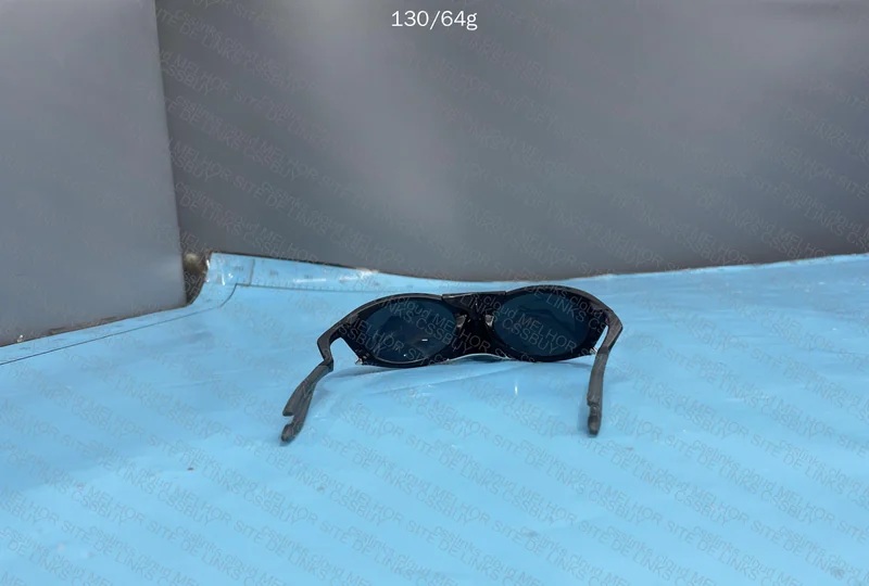 Oakley Plantaris 4