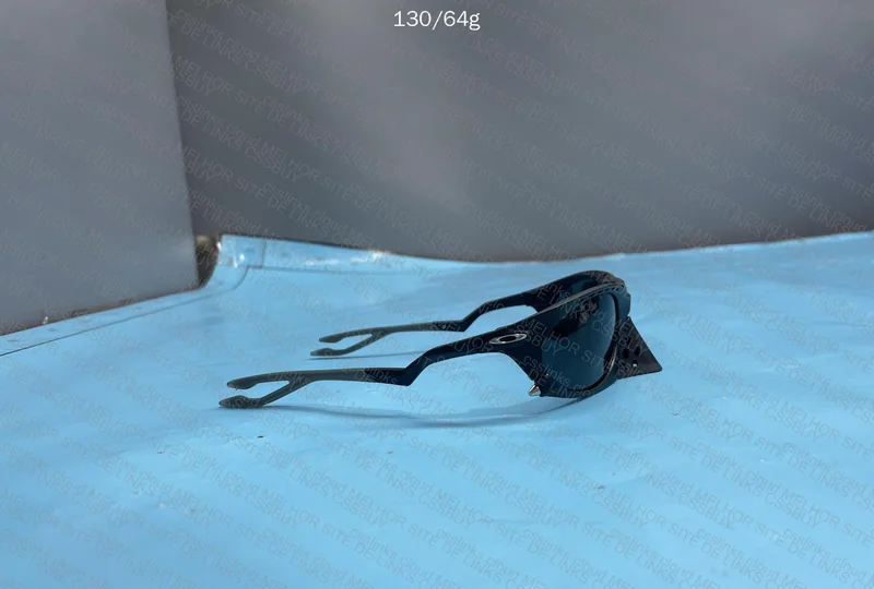 Oakley Plantaris 5