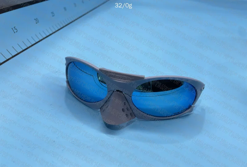 Oakley Plantaris 2
