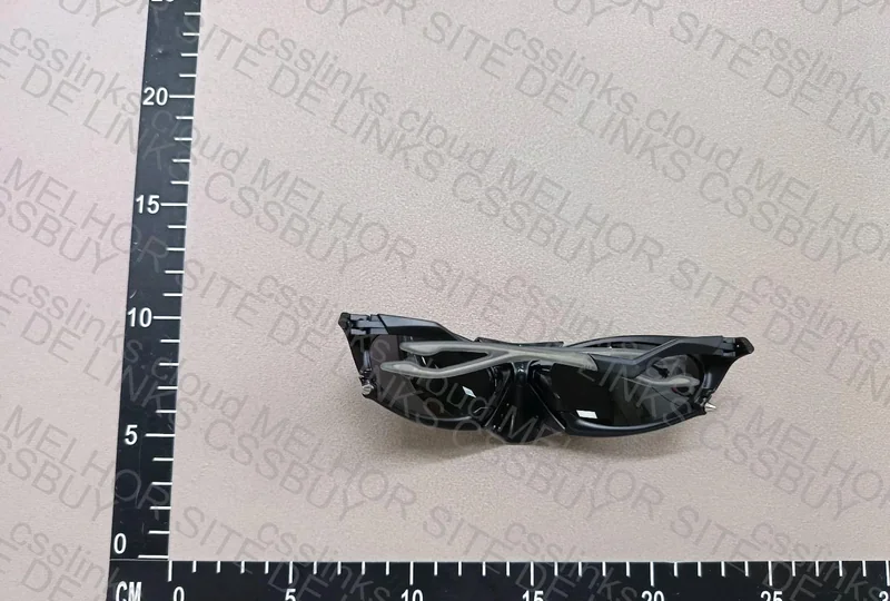 oakley plantaris 2