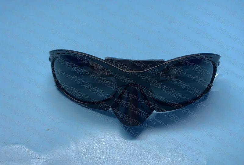 Oakley plantaris