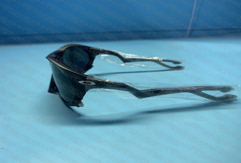 Oakley plantaris 3