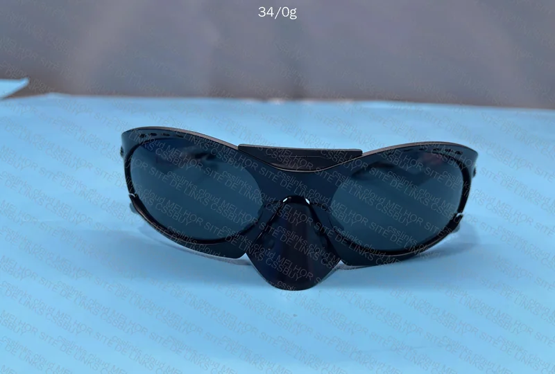 OAKLEY PLANTARIS