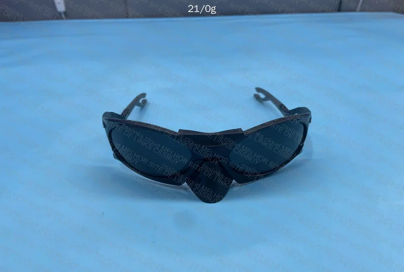 Oakley Plantaris 2
