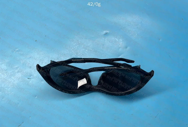 oakley plantaris 2