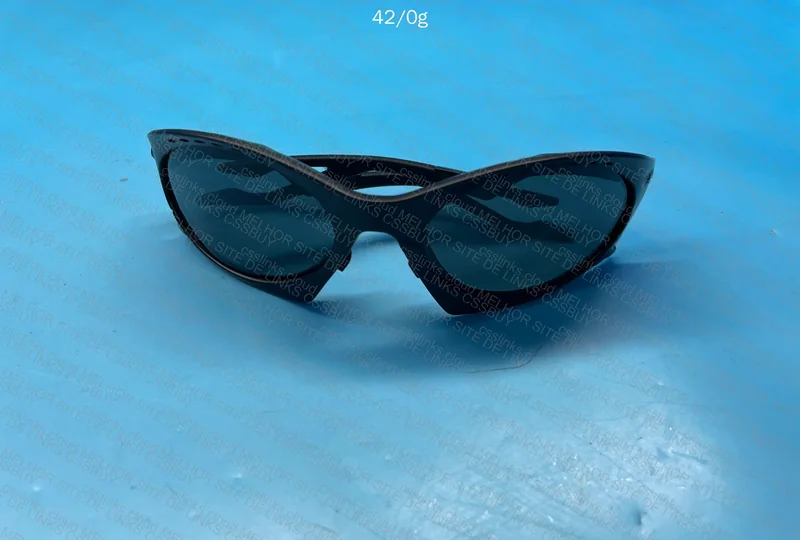 oakley plantaris 4
