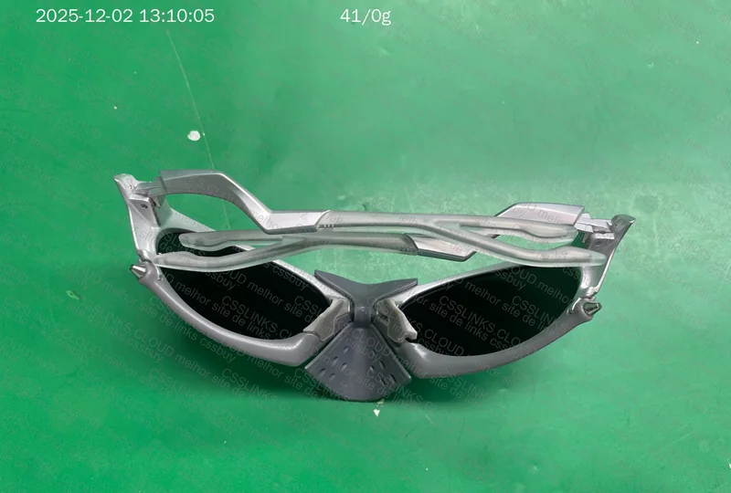 Oakley Plantaris 2