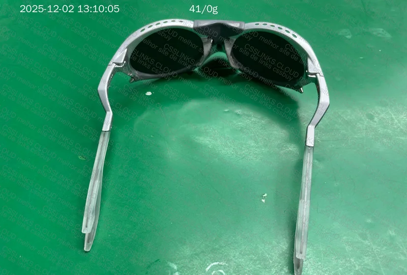 Oakley Plantaris 5