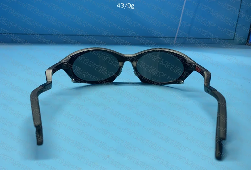 Oakley Plantaris 45y 4