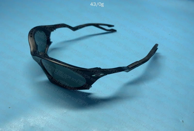 Oakley Plantaris 45y 6