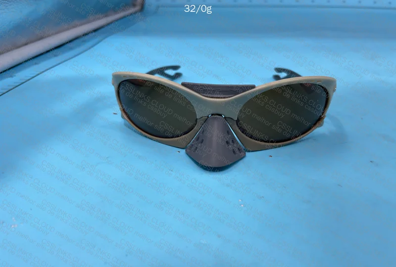 oakley plantaris cor: c17 2