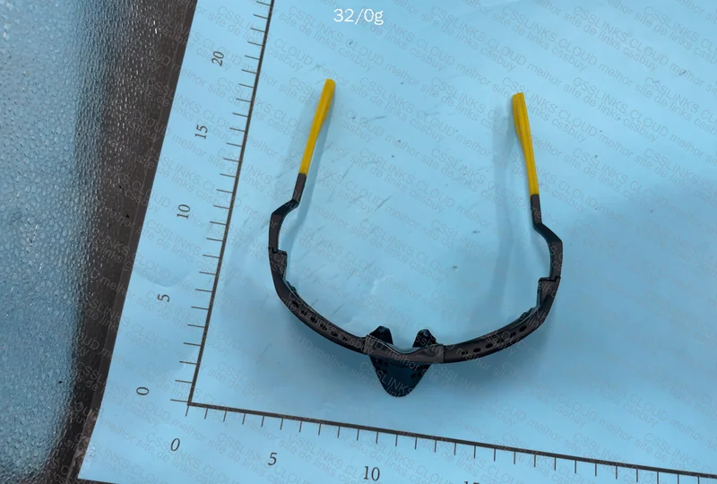 Oakley Plantaris Podpah 2