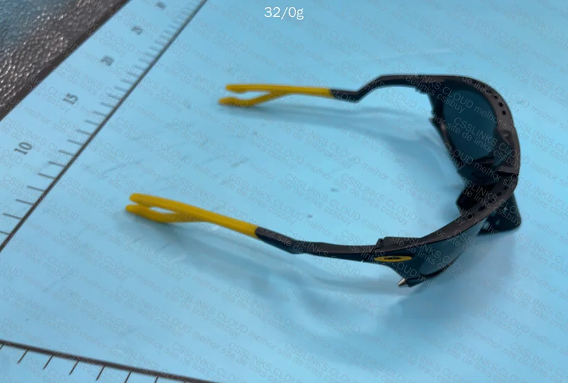 Oakley Plantaris Podpah 3