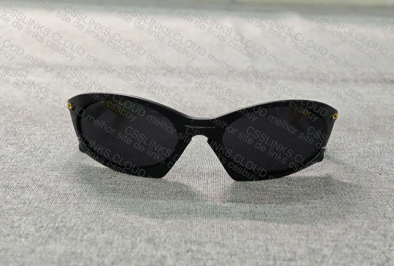 Oakley Plantaris Podpah 2