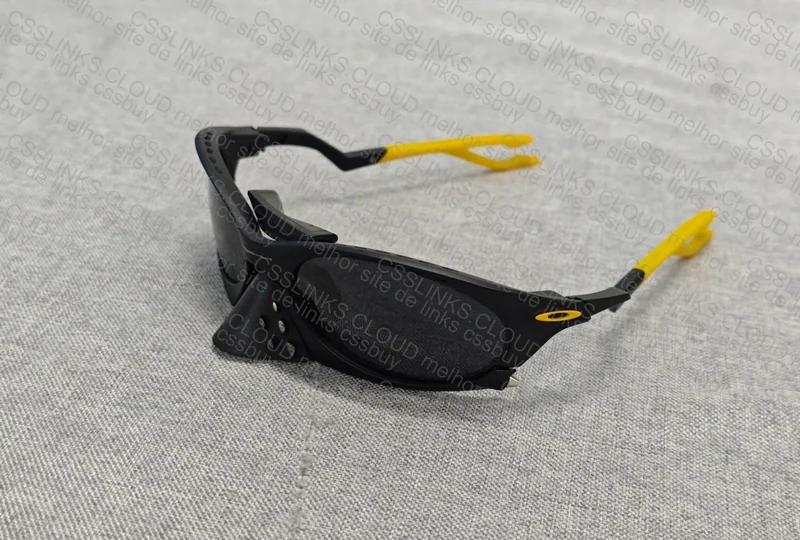 Oakley Plantaris Podpah 6