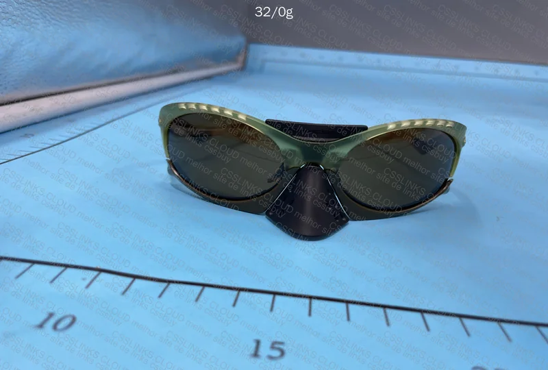OAKLEY PLANTARIS GREEN 2