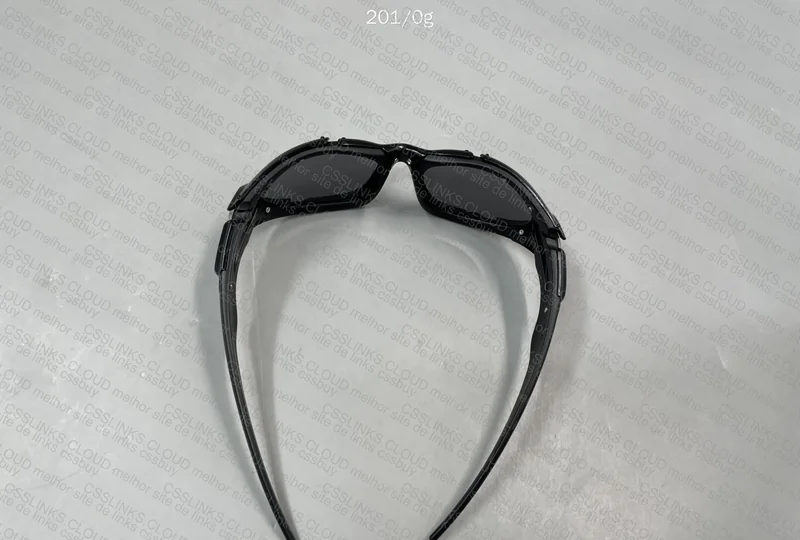Oakley Plate 5