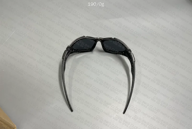 Oakley Plate 2