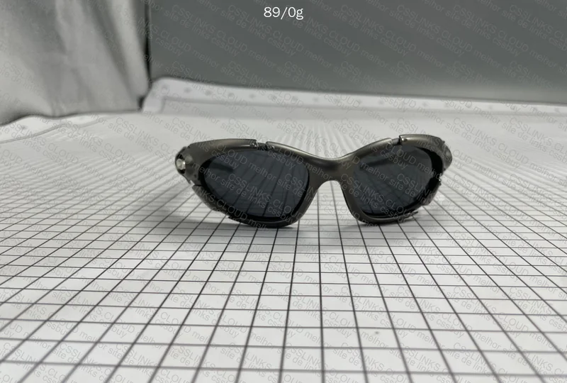Oakley plate 2