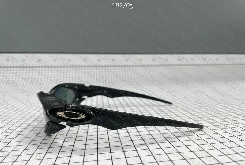 Oakley Plate 2
