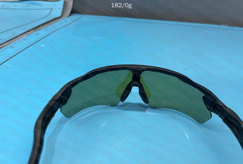 Oakley Radar 5